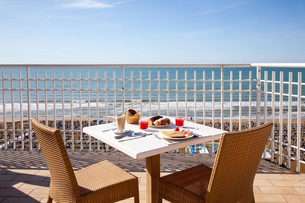 Regent'S Hotel Lido di Jesolo Exterior foto